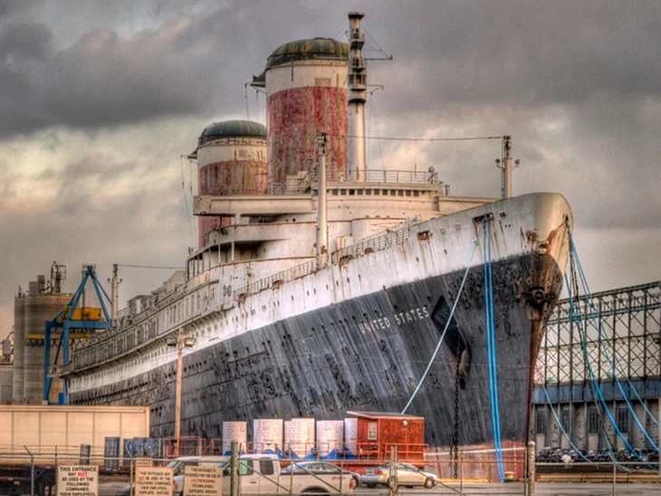 Đánh chìm tàu SS United States tạo rạn san hô nhân tạo lớn nhất thế giới - Ảnh 1.
