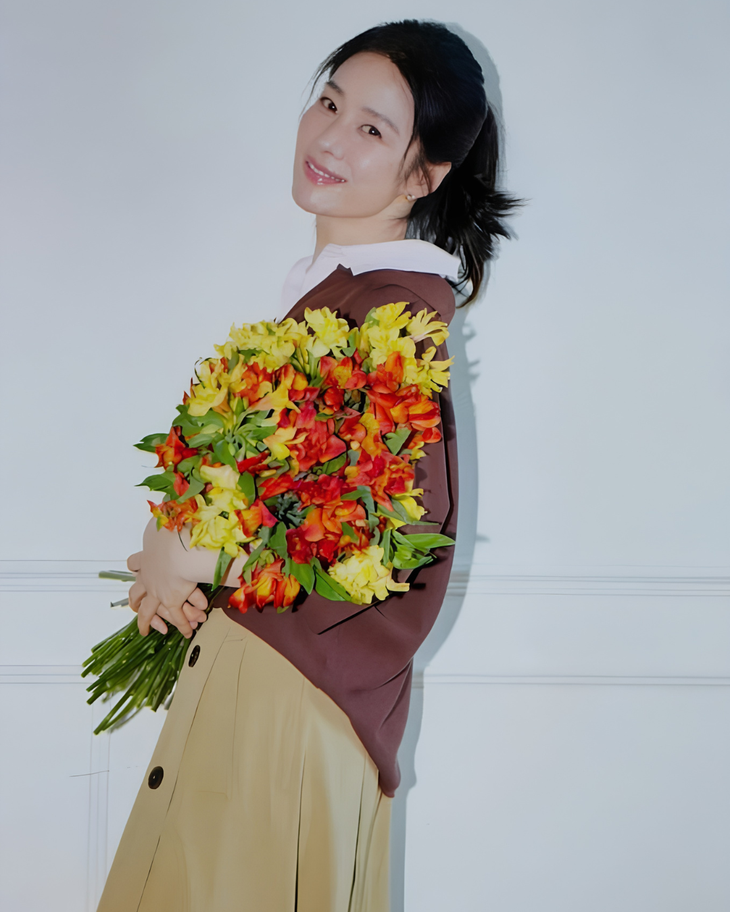 Mỹ nhân 'Giày thủy tinh' Kim Hyun Joo mặc phá cách - Ảnh 8.