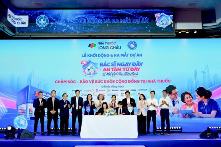 Long Châu tăng trưởng gắn với nâng cao chất lượng phục vụ và mở rộng cơ hội chăm sóc sức khỏe cho người dân - Ảnh 1.