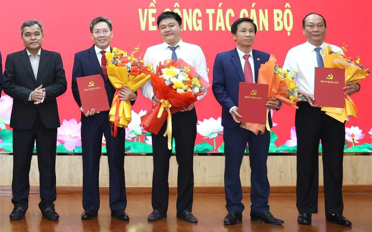 Ông Trần Hoài Thu làm Chánh Văn phòng UBND tỉnh Quảng Ngãi - Ảnh 3.