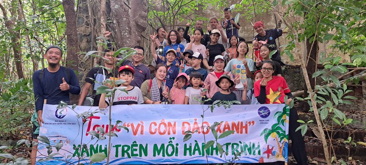 Cô gái trẻ Trần Thị Lam giữ màu xanh cho Côn Đảo bền bỉ truyền cảm hứng sống xanh - Ảnh 6.