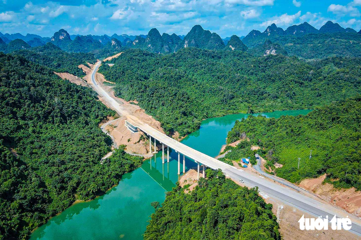 Chính thức chấm điểm giải ngân vốn đầu tư công từ kỳ tháng 10 - Ảnh 2.