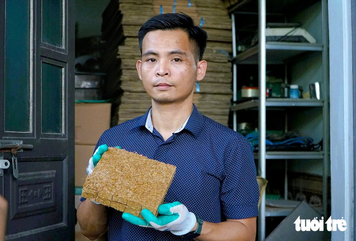 Kỹ sư rời phố về quê, biến rơm rạ thành sản phẩm độc lạ bán sang Mỹ, Canada - Ảnh 2.