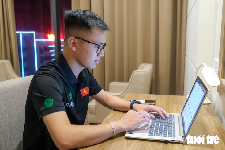 Lá thư xin học bổng năm 18 tuổi và ngày trở lại sau 11 năm của kỹ sư AI Vingroup - Ảnh 2.