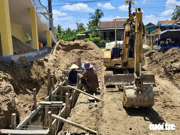 Lão nông hiến hơn 400m² đất để dựng nhà sinh hoạt cộng đồng kết hợp tránh lũ - Ảnh 3.