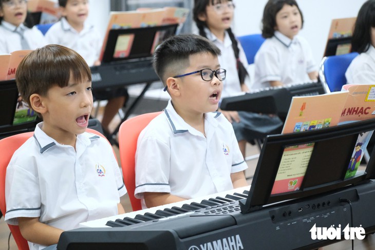 Chỉnh sửa sách giáo khoa: Cần giải pháp cho môn tích hợp - Ảnh 1.