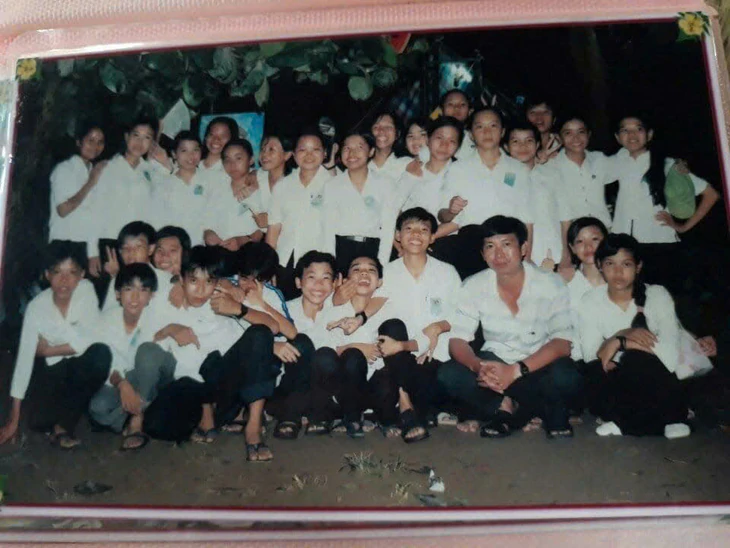 Ngôi trường đi qua cơn bão - Ảnh 2.