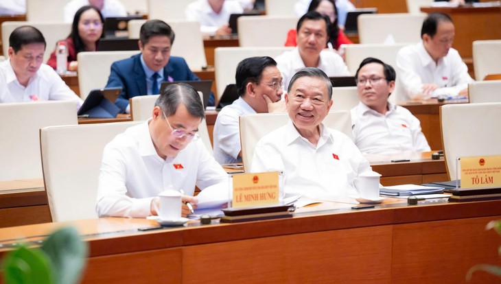 Đại biểu Quốc hội: Viên chức cấp xã chịu áp lực lớn, đề nghị nghiên cứu phụ cấp, hỗ trợ phù hợp - Ảnh 2.