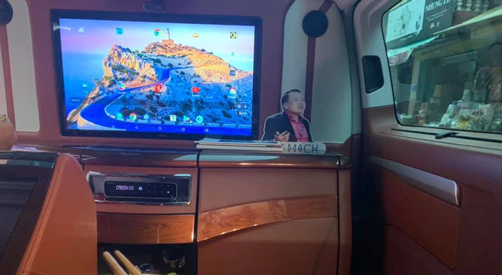 Những chiếc xe từng xuất hiện cùng Shark Bình: Từ Maybach siêu sang đến Kia Carnival độ kiểu 'chủ tịch' - Ảnh 3.