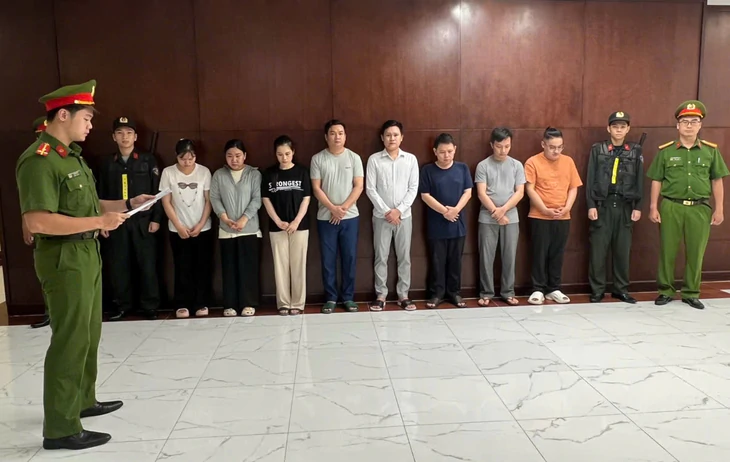 Bắt tổng giám đốc Công ty Bảo Phúc dụ khách đi xem đất ở Tây Ninh để lừa tiền cọc - Ảnh 1.