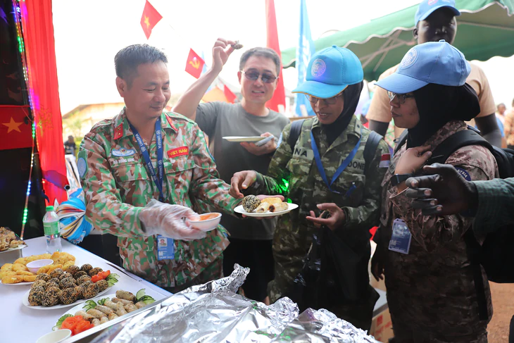 Từ nón lá đến 3 chiếc cúp vàng: Việt Nam ghi dấu ấn đặc biệt tại Ngày Liên hợp quốc  - Ảnh 4.