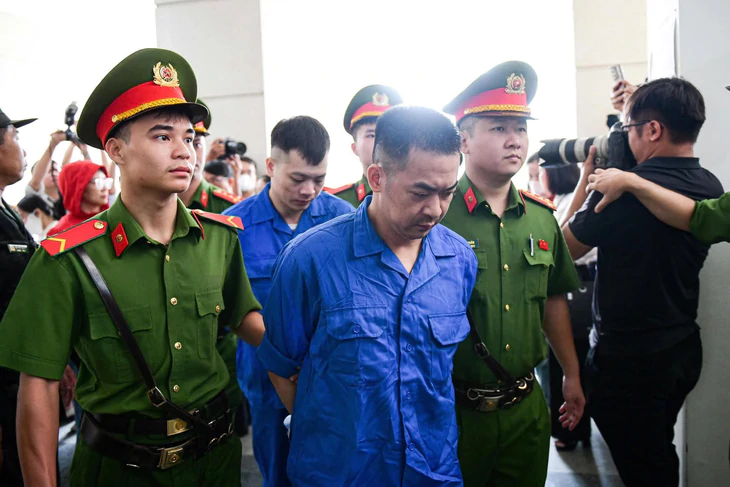 Mr Pips khai 'hứng lên' tặng xe Volvo 4 tỉ cho anh trai người yêu là cựu công an - Ảnh 2.