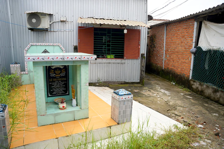 Nhìn 'đất vàng' giáp biển bị 300.000 ngôi mộ 'bao chiếm' mà tiếc - Ảnh 3.