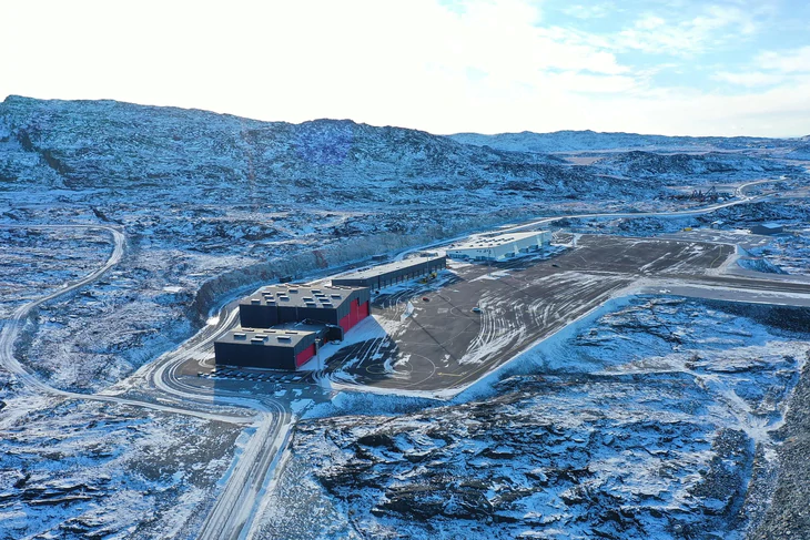 Đảo Greenland có 3 sân bay mới chỉ trong gần 2 năm - Ảnh 1.