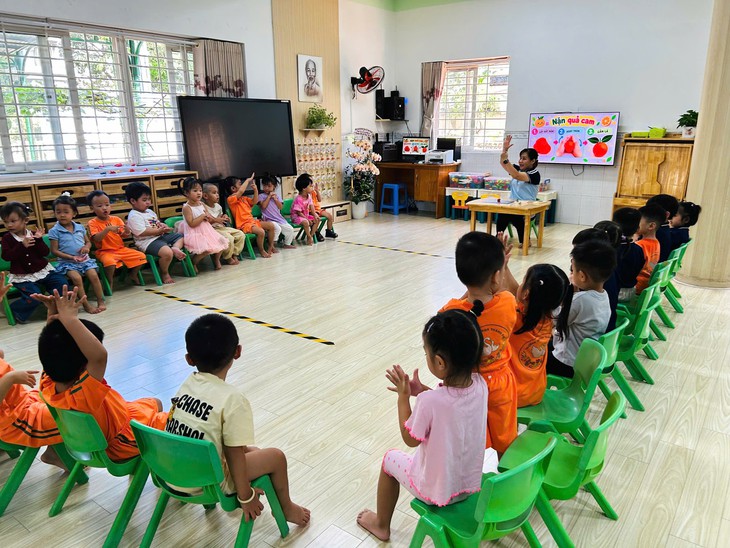 Hơn 96% giáo viên mầm non TP.HCM chưa đạt chuẩn tiếng Anh B2 - Ảnh 1.