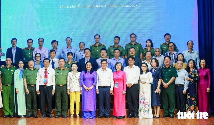 TP.HCM nhìn lại 40 năm đổi mới, tìm động lực phát triển mới - Ảnh 9.