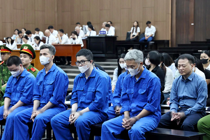 Mr Pips khai mắc rối loạn lưỡng cực, có lúc 'nhiều tiền đến đâu cũng thấy đời vô nghĩa' - Ảnh 2.