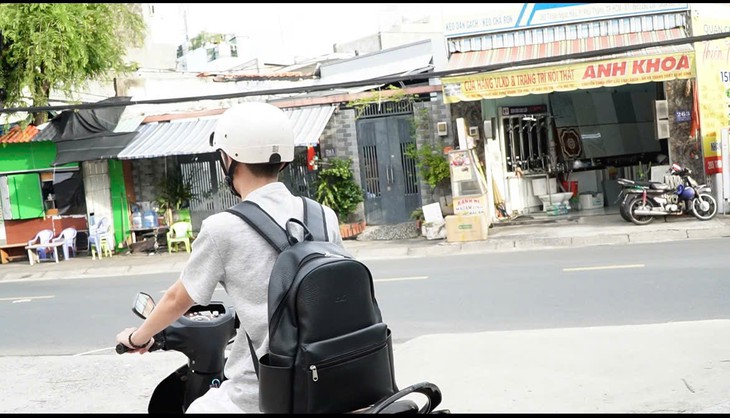 Tự nhận mình 'quá khứ học dốt', nam sinh Gia Lai 'lột xác' tiến vào đại học, làm thêm đến 0h - Ảnh 11.