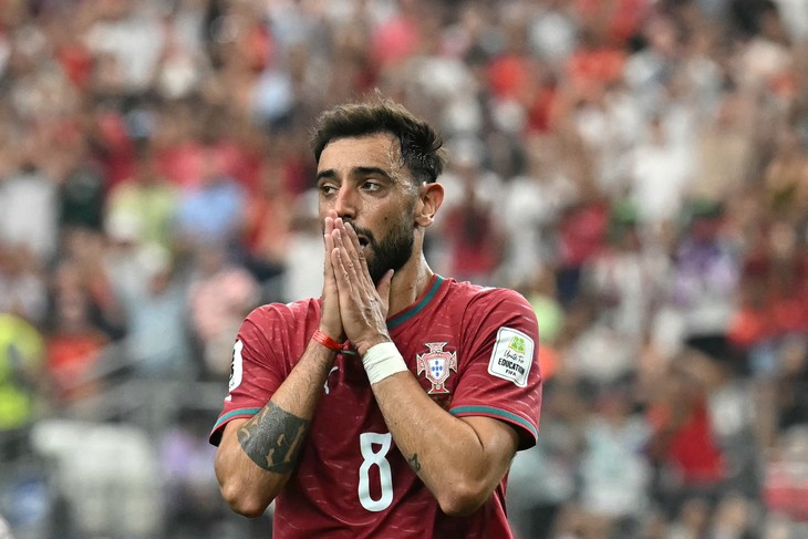 Bruno Fernandes bác tin tuyển Bồ Đào Nha chia rẽ sau vụ Ronaldo bỏ về - Ảnh 1.