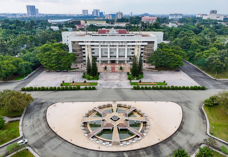 Tin tức sáng 5-10: TP.HCM sẽ lập hệ thống báo ngập; Đề xuất người dưới 18 tuổi được hiến xác - Ảnh 3.