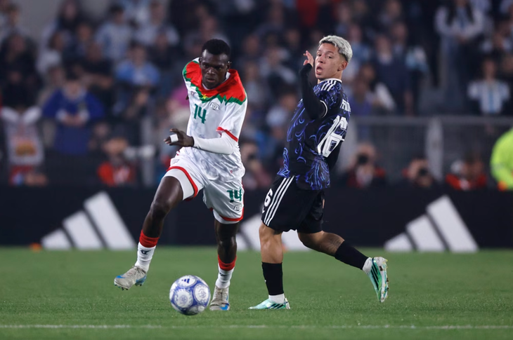 Burkina Faso: Hành trình như phim, thua Argentina 0-7 vẫn thở phào - Ảnh 1.