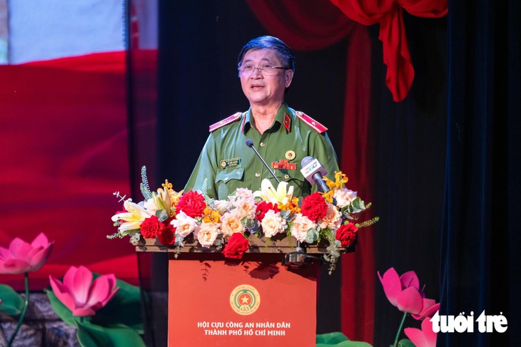 Kim Tử Long, Tú Sương đưa chuyện người lính PCCC lên sân khấu 'Nhịp sống bình yên' - Ảnh 7.