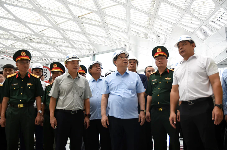 Phó thủ tướng Phạm Gia Túc: ‘Chưa đảm bảo chất lượng, an toàn thì dứt khoát không bay’ - Ảnh 5.