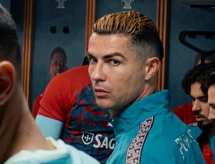 Ronaldo bấm ‘like’ bài đăng ‘hài tội’ đồng đội gây dậy sóng - Ảnh 1.