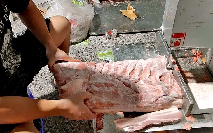 Làn sóng thịt nhập siêu rẻ: Xuất xứ có đúng không, làm sao để phân biệt? - Ảnh 8.