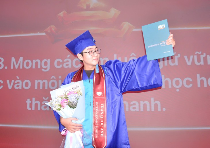 '800 đầu việc' trên đại học, sinh viên Gen Z cân bằng ra sao? - Ảnh 3.