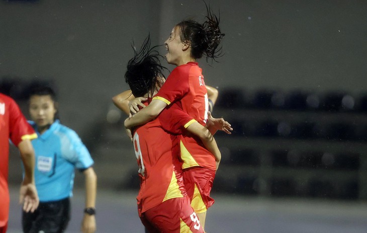 Tuyển U17 nữ Việt Nam thắng đậm U17 nữ Palestine ở giải châu Á - Ảnh 2.