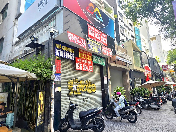 Đón 7 tỉ USD vốn FDI, doanh nghiệp bất động sản rút lui vẫn tăng - Ảnh 2.
