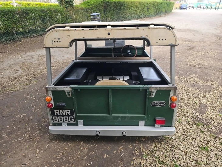 Chiếc Land Rover 'lùn' nhất thế giới, ai thích phượt nhìn thấy là 'phát tức' - Ảnh 2.