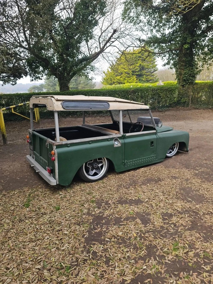 Chiếc Land Rover 'lùn' nhất thế giới, ai thích phượt nhìn thấy là 'phát tức' - Ảnh 3.