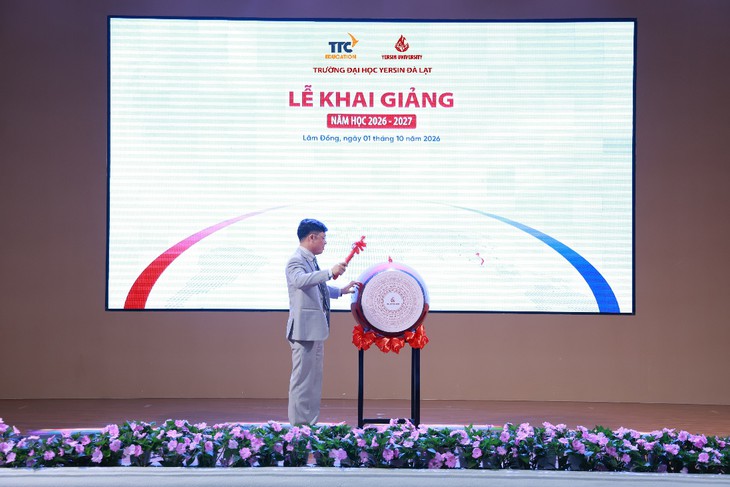 Khai giảng YersinUni năm 2026 đánh dấu 22 năm phát triển và thành công - Ảnh 1.