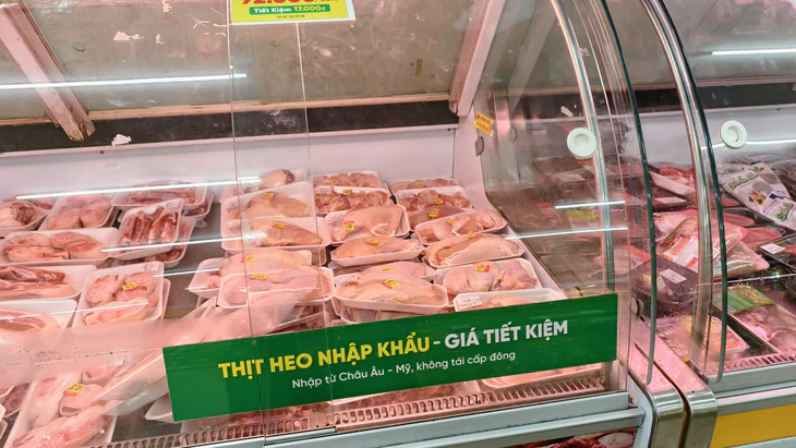 Làn sóng thịt nhập siêu rẻ: Xuất xứ có đúng không, làm sao để phân biệt? - Ảnh 1.