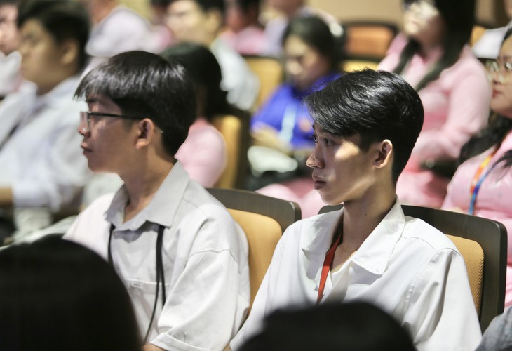 Thế hệ trẻ học cách làm người từ Di chúc Bác Hồ để xây dựng đất nước - Ảnh 7.