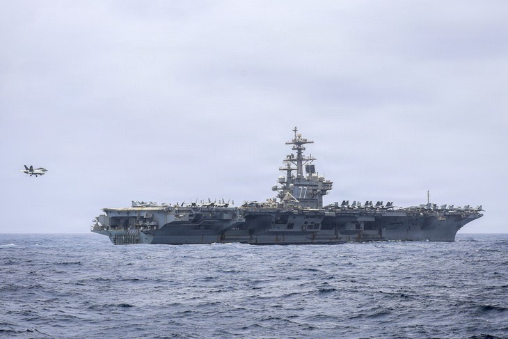 Tàu USS George H.W. Bush sẽ trở lại Trung Đông sau đợt nghỉ tại Thái Lan - Ảnh 1.