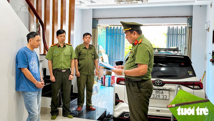 Đồng Tháp triệt phá đường dây mua bán hóa đơn khủng, hàng trăm công ty ma - Ảnh 1.