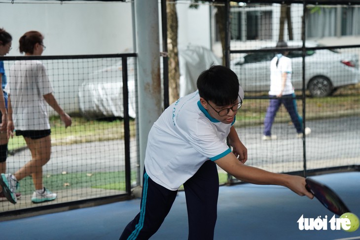 Ngôi trường công lập TP.HCM có 5 sân bóng đá, 6 sân pickleball, hồ cá koi - Ảnh 12.