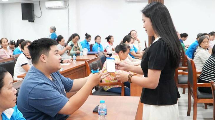 Hỗ trợ phụ nữ kỹ năng bán hàng trực tuyến, làm chủ công nghệ, chăm lo cộng đồng - Ảnh 3.