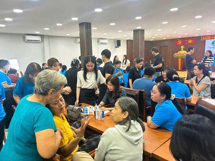 Hỗ trợ phụ nữ kỹ năng bán hàng trực tuyến, làm chủ công nghệ, chăm lo cộng đồng - Ảnh 2.