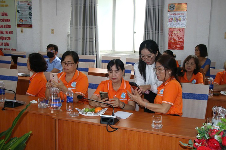 Hỗ trợ phụ nữ kỹ năng bán hàng trực tuyến, làm chủ công nghệ, chăm lo cộng đồng - Ảnh 6.