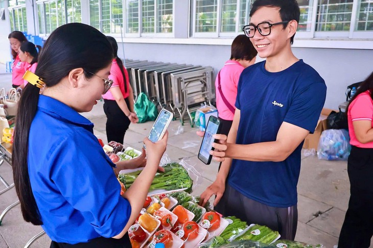 Hỗ trợ phụ nữ kỹ năng bán hàng trực tuyến, làm chủ công nghệ, chăm lo cộng đồng - Ảnh 9.