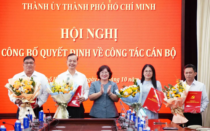 Thành ủy TP.HCM điều động, chỉ định nhiều cán bộ lãnh đạo phường - Ảnh 2.