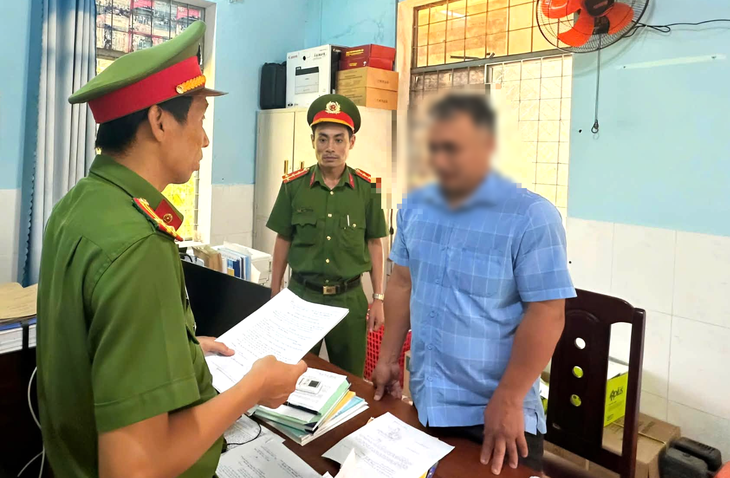 3 người mua bán mủ cao su bị khởi tố vì trốn thuế - Ảnh 1.