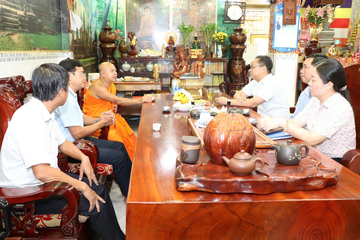 Lãnh đạo Mặt trận Tổ quốc TP.HCM thăm các chùa Khmer dịp Sen Dolta - Ảnh 4.