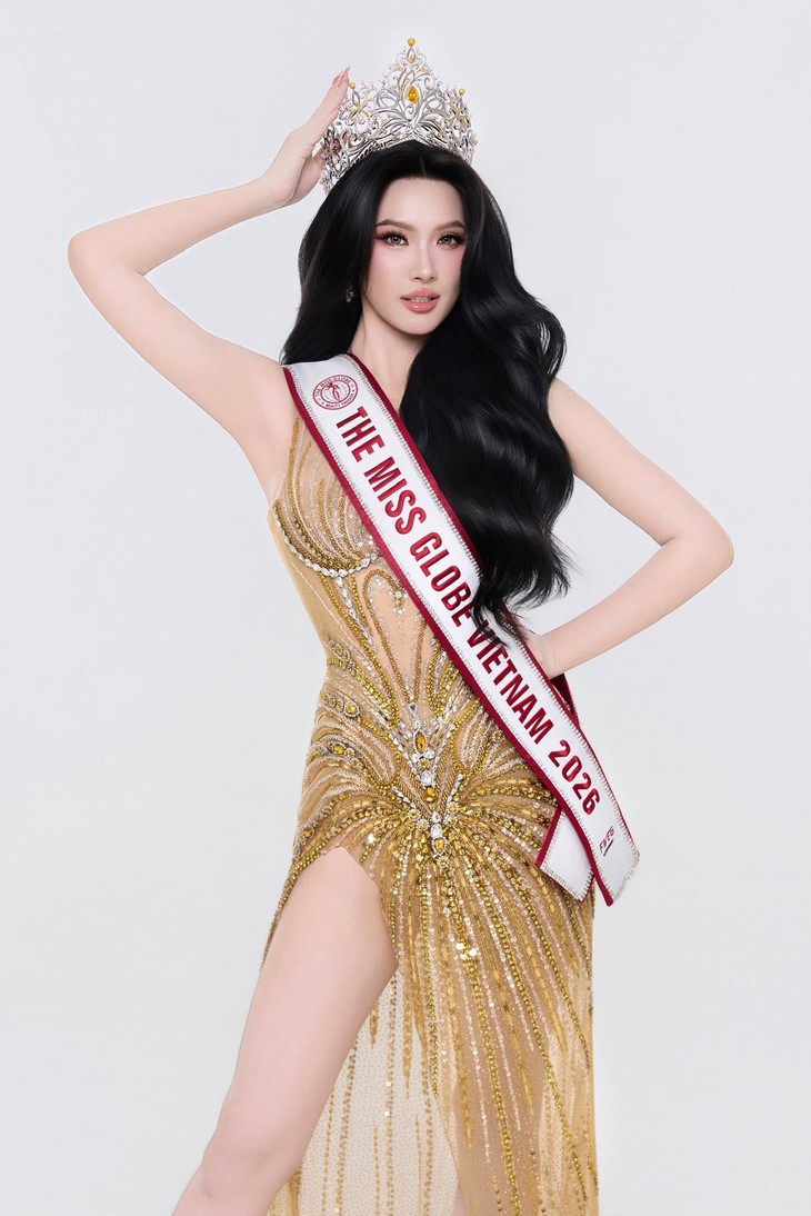 Cô gái từng làm nghề trang điểm nay mang sash Việt Nam thi The Miss Globe 2026 - Ảnh 2.
