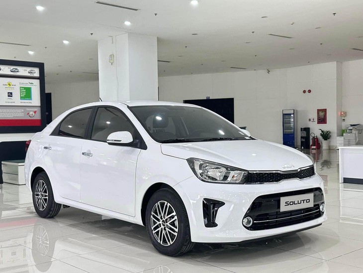 Tin tức giá xe: Kia Soluto giảm giá xuống dưới 300 triệu, xe hạng B rẻ như xe điện mini - Ảnh 3.