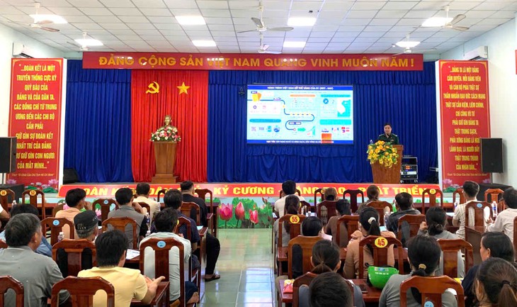 Bộ đội biên phòng Bình Châu, TP.HCM đồng hành với ngư dân gỡ 'thẻ vàng' thủy sản - Ảnh 3.